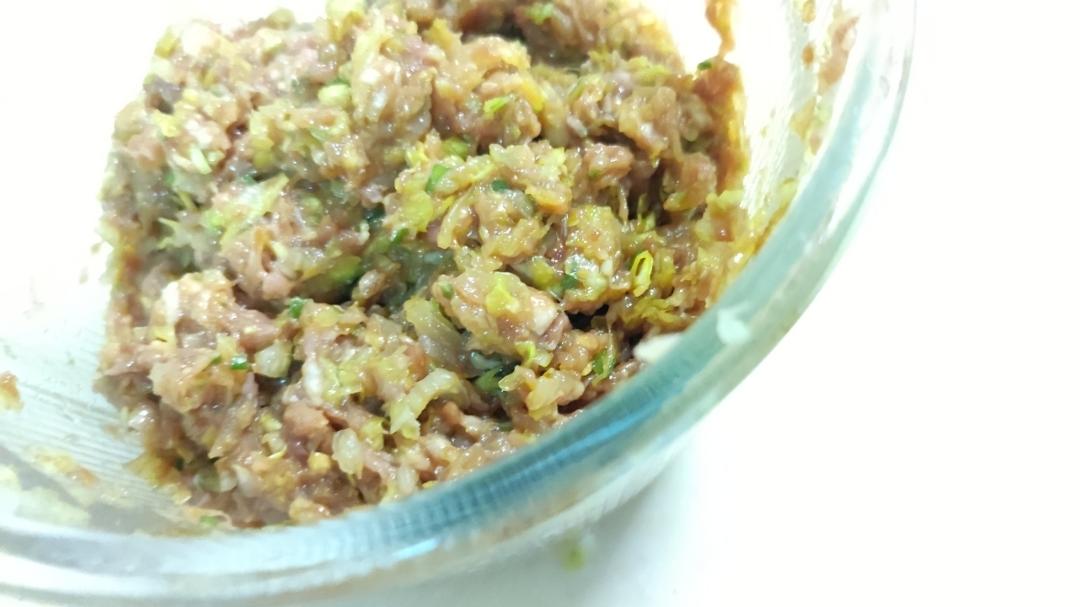 万能鲜肉馅的做法（饺子馅包子馅零失手通用）