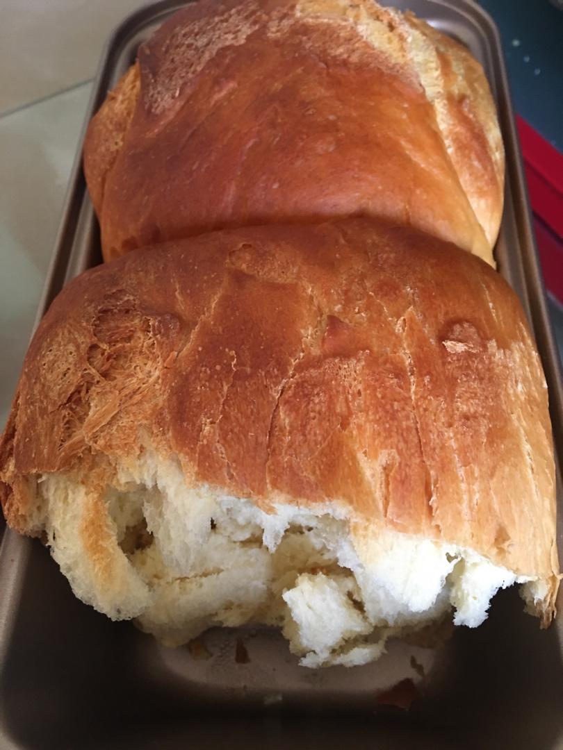 用烤箱自己做面包--手工牛奶吐司面包