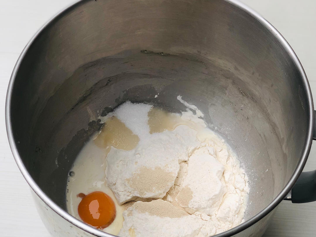 纯奶手撕吐司的做法 步骤1