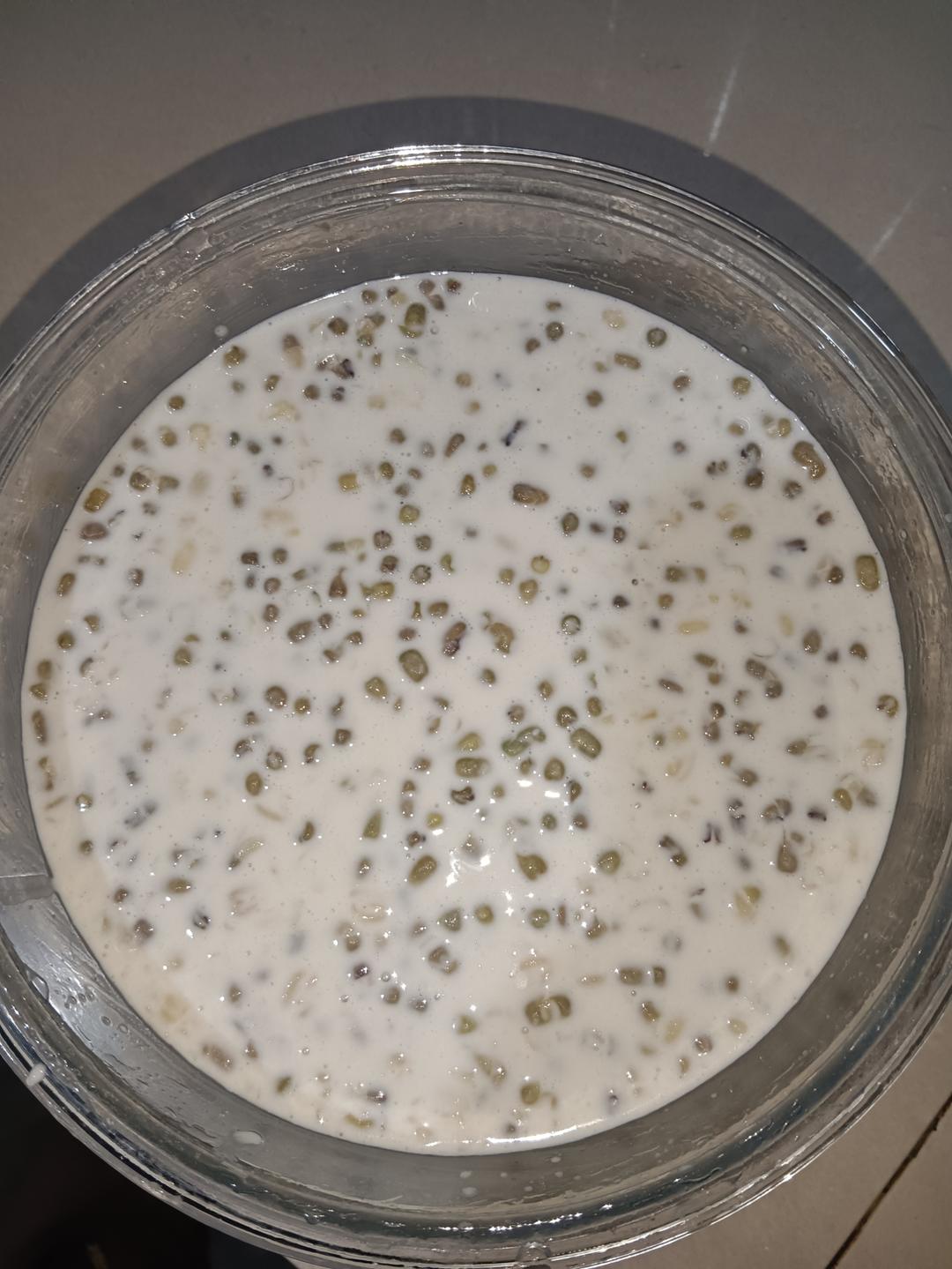 糯叽叽的绿豆凉糕，太适合夏天了吧