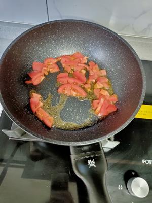 番茄浓汤烩面的做法 步骤2