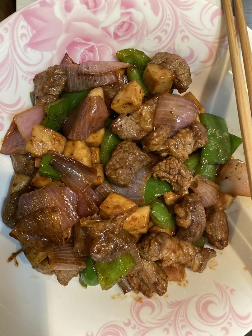 黑椒牛肉粒