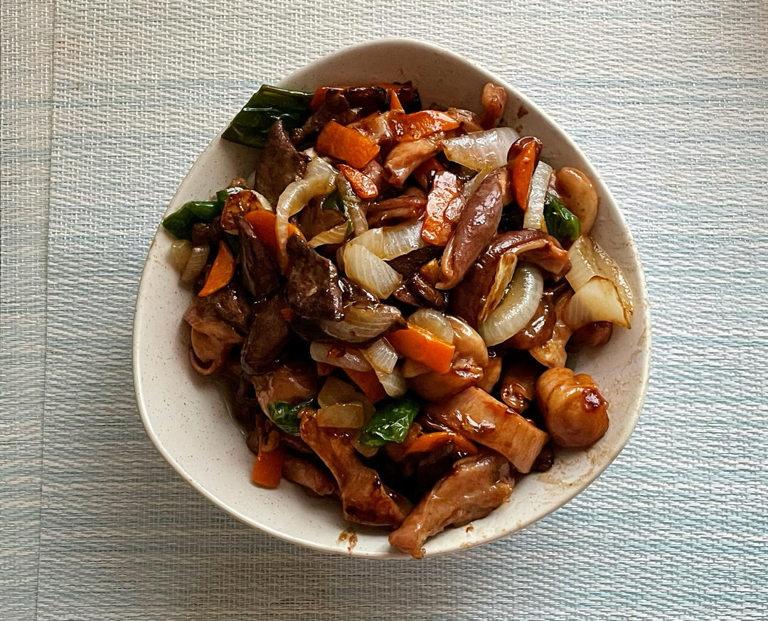 【熘三样】东北人把三种内脏一块炒，香爆！