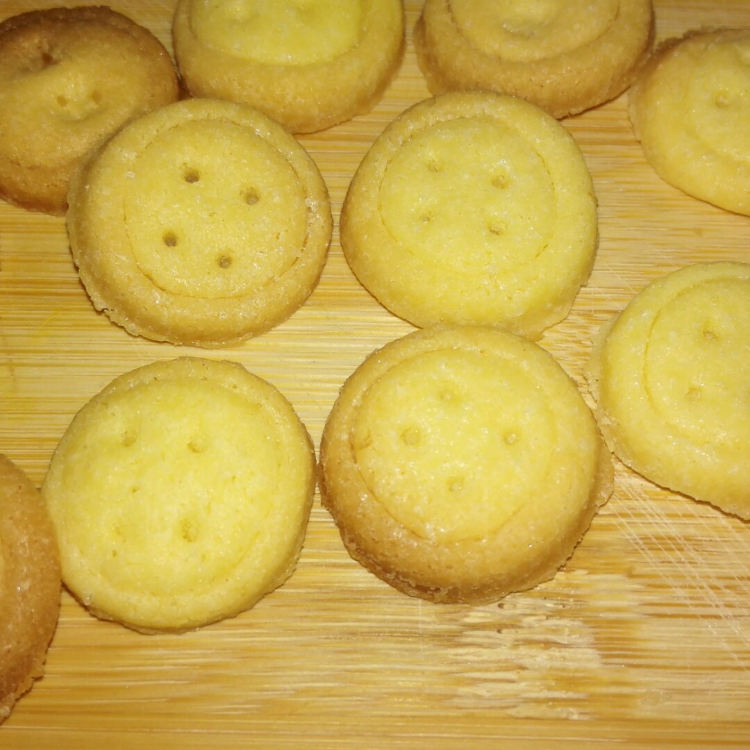 蛋黄纽扣小饼干