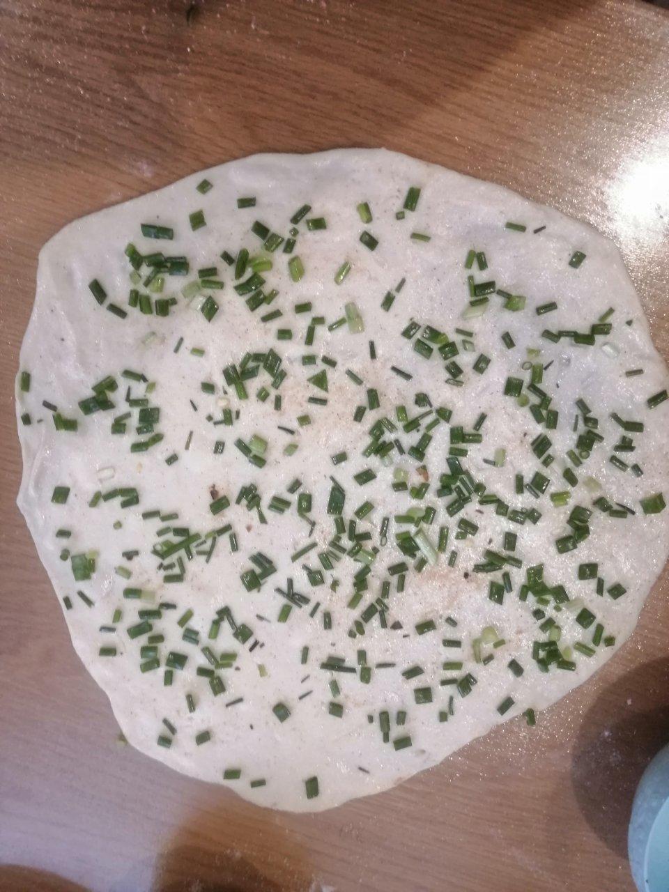 酥脆版葱油饼 看向往的生活也想吃葱油饼配香肠