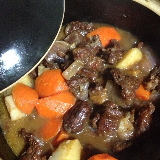 胡萝卜土豆烧牛腩