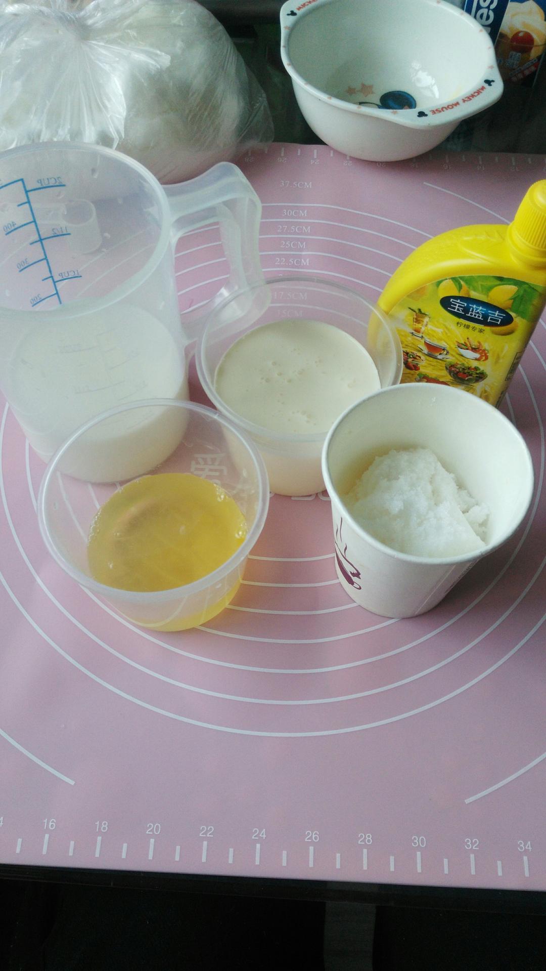 纯奶手撕吐司的做法 步骤1