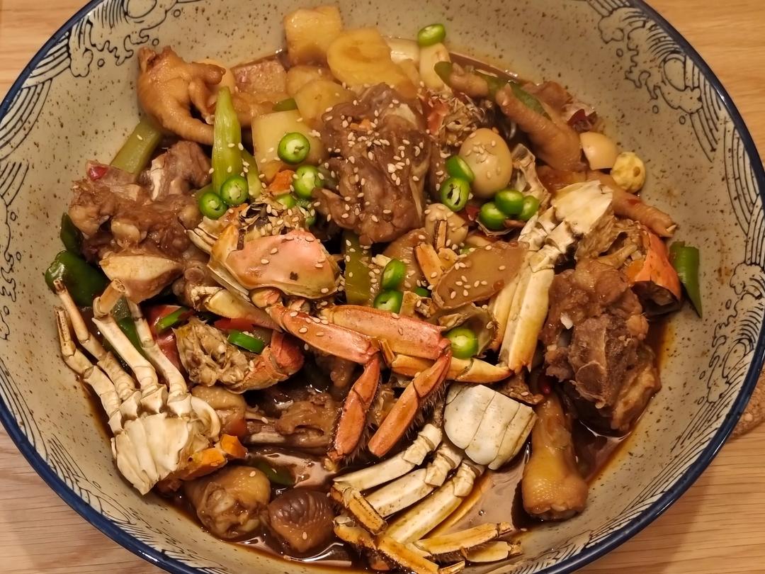 牛蛙鸡爪煲