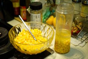 【自制果汁】之鲜榨玉米汁的做法 步骤3