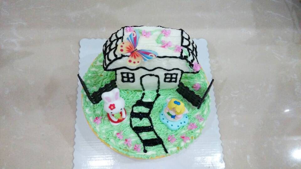 奶油水果装饰蛋糕