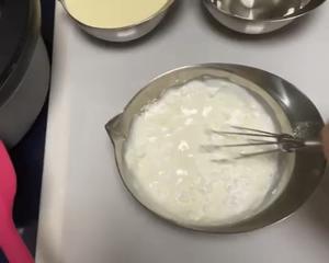 椰丝奶冻～椰丝小方～不用烤箱的小甜品！的做法 步骤2