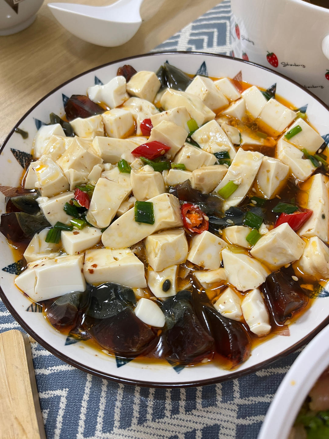 皮蛋拌豆腐