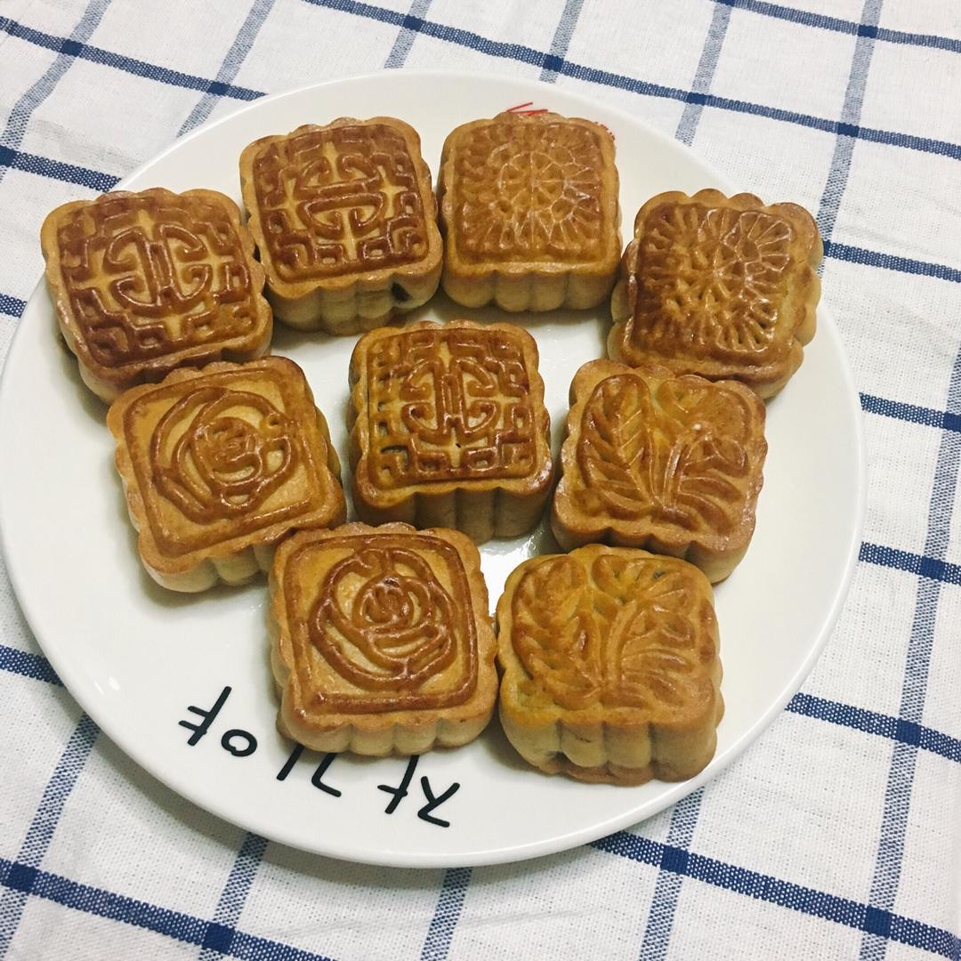 广式月饼——蛋黄莲蓉月饼