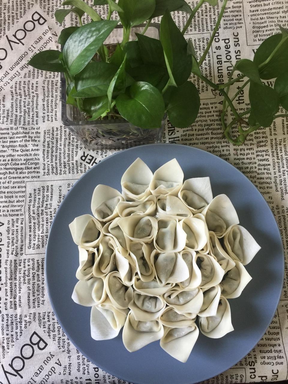 漂亮的馄饨太阳花