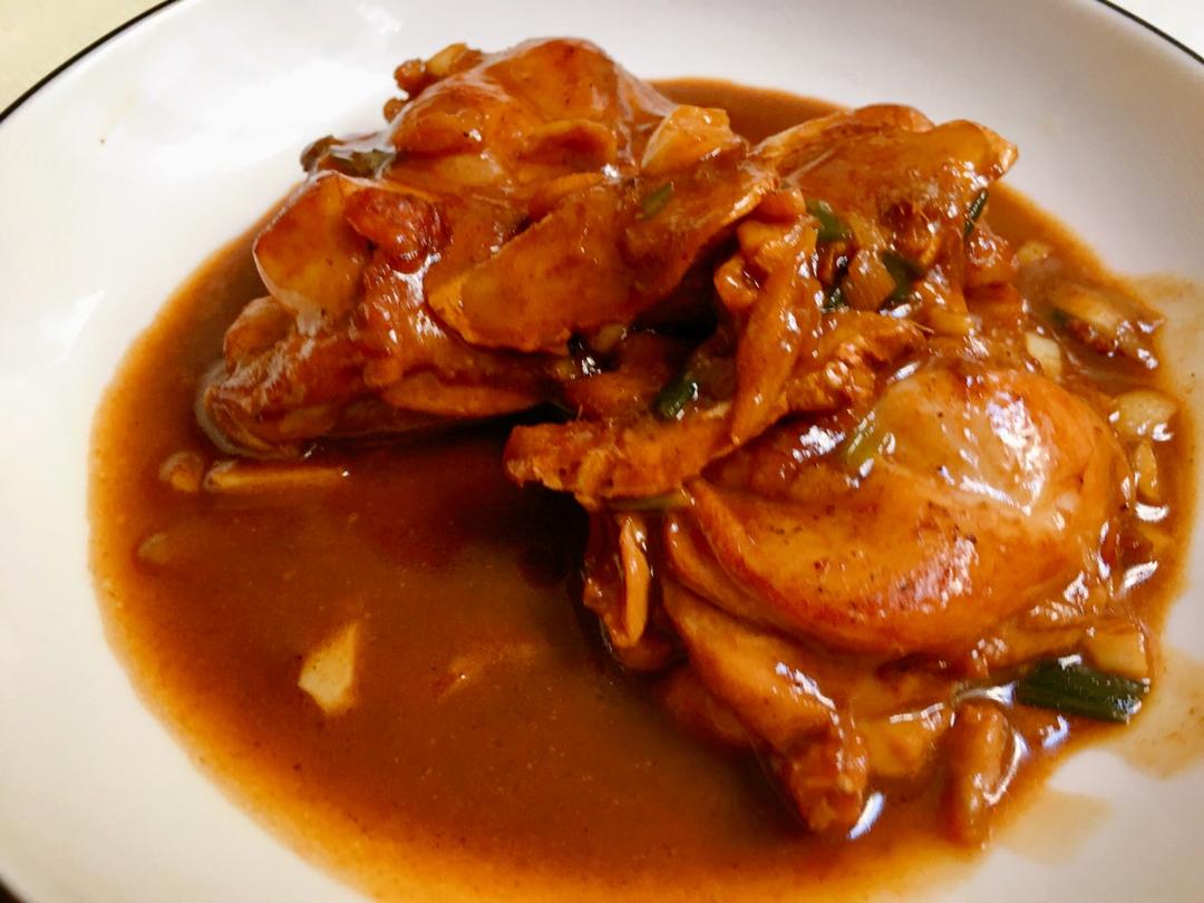 【黑椒鸡腿饭】