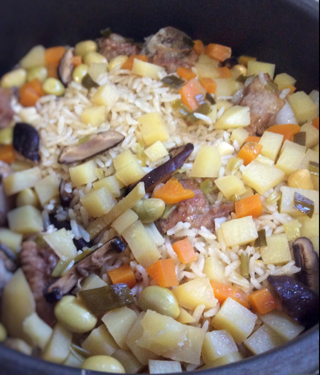 喷香排骨焖饭（爆好吃）