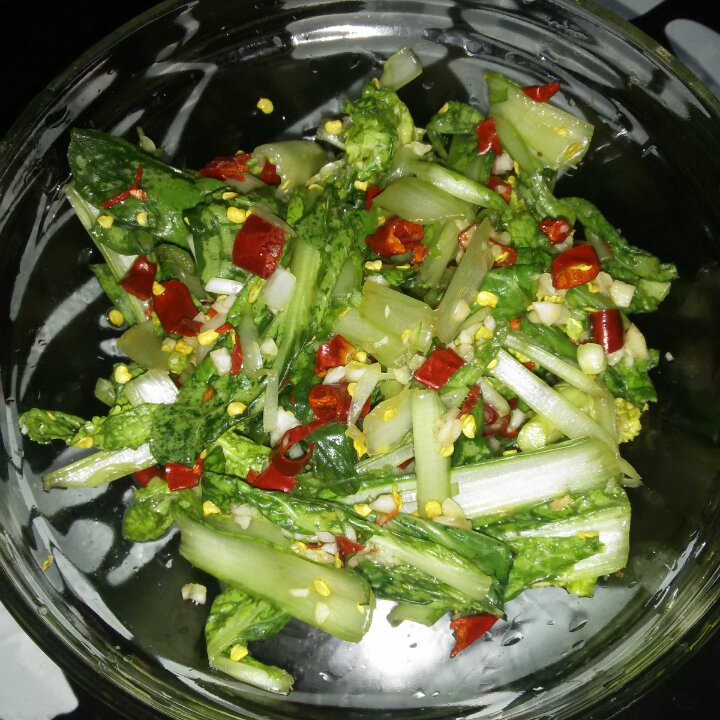 纯小白做的爽脆酱香炝拌小白菜