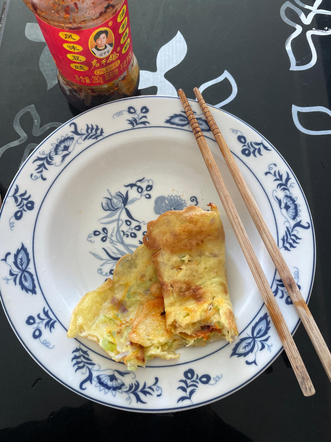 快手营养早餐——洋葱黄瓜火腿鸡蛋饼