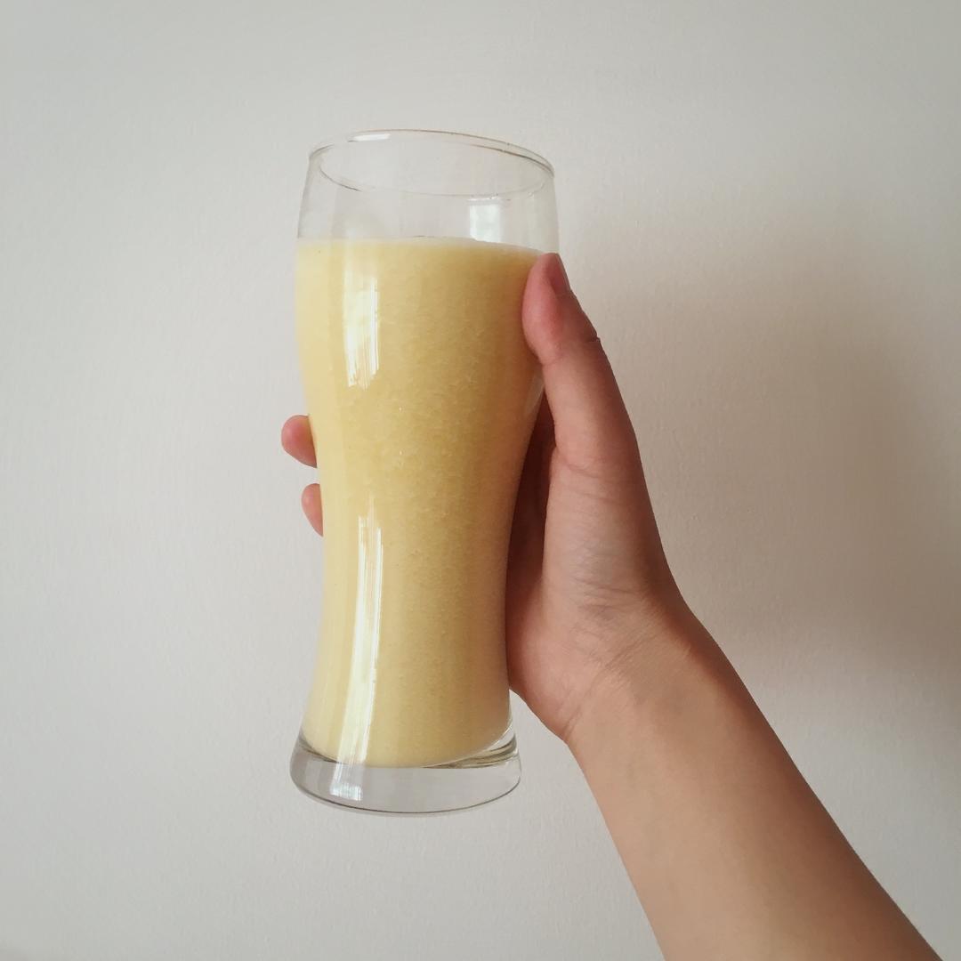 自制hey juice排毒果蔬汁。