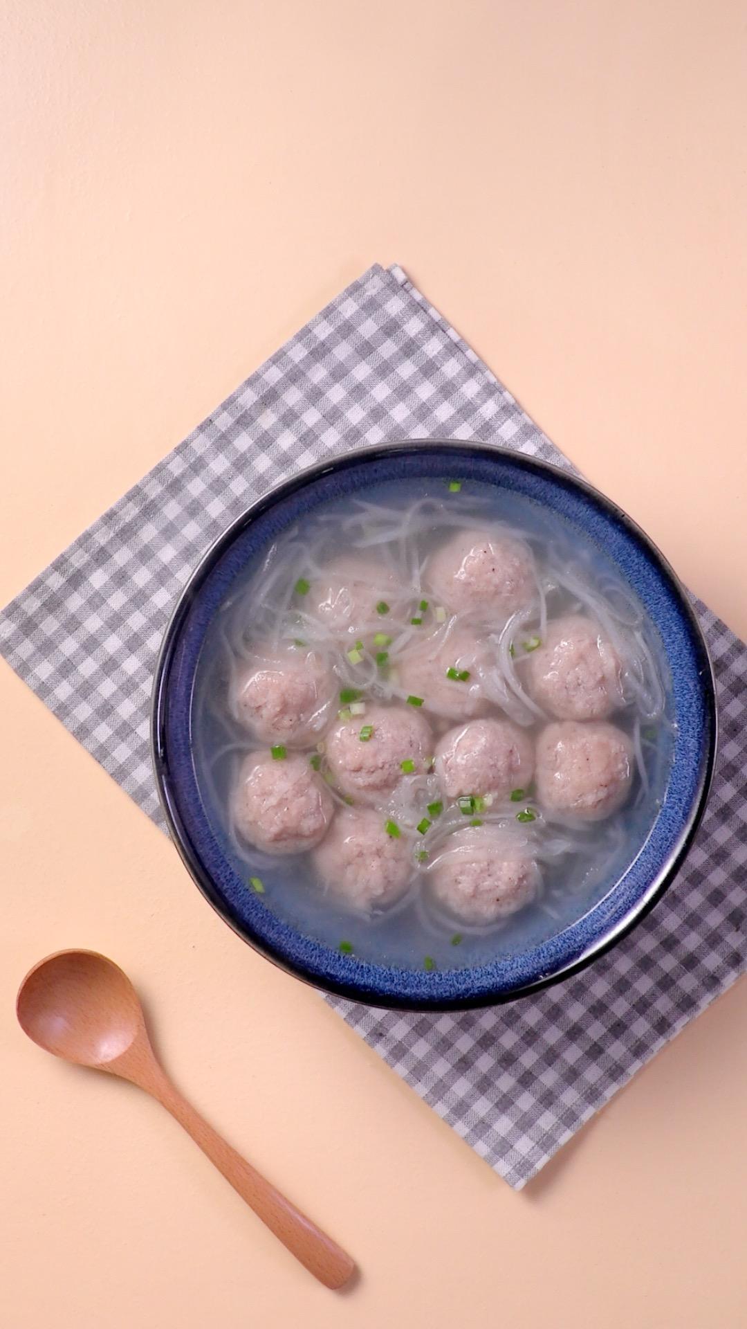 萝卜豆腐肉丸汤