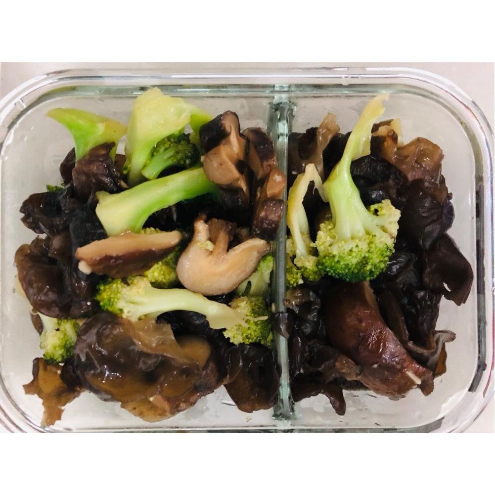 炝拌木耳西兰花