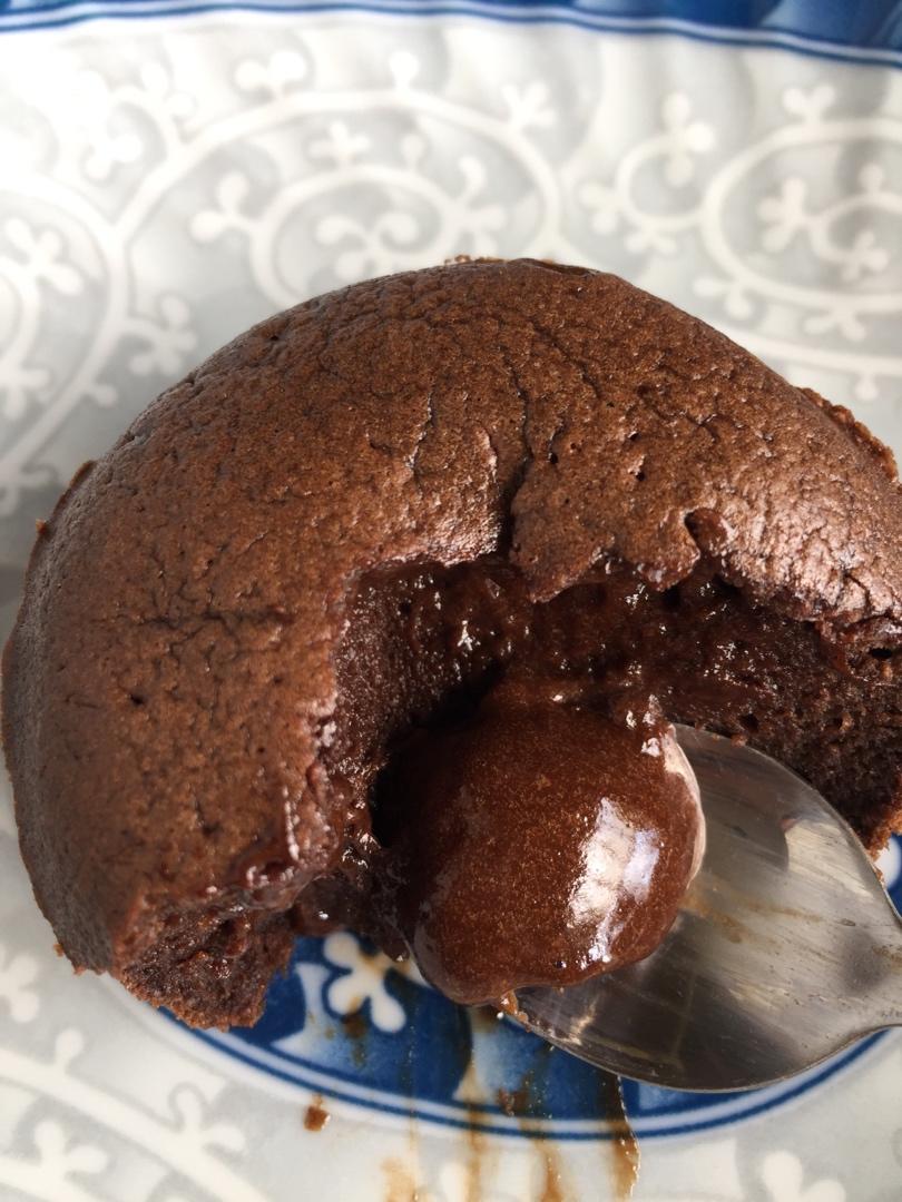 巧克力熔岩蛋糕 Chocolate Molten Lava Cake