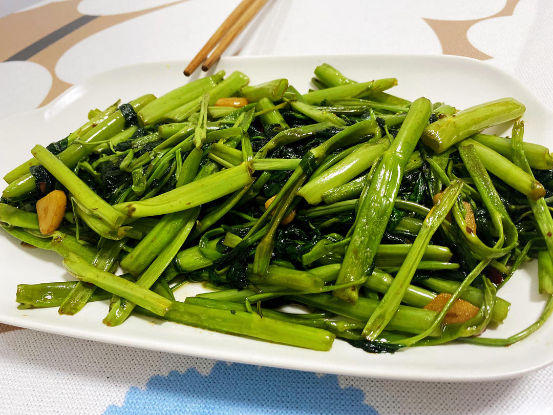 炝炒空心菜（不黑的秘密）