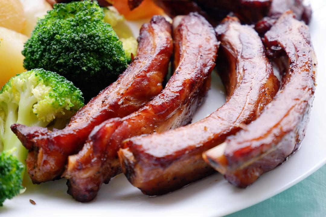 香喷喷的烤排骨