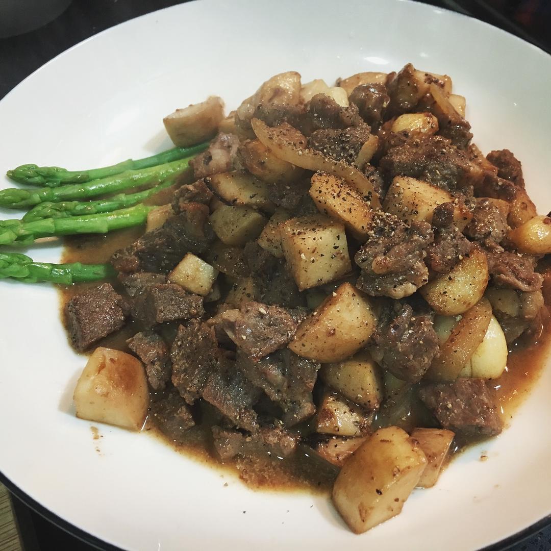 黑椒杏鲍菇牛肉粒