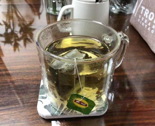 决明子绿茶饮的做法