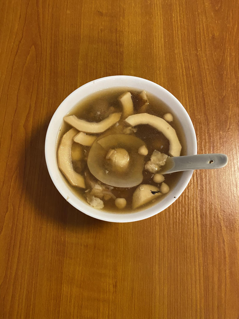 港式靓汤～海底液无花果椰子皇汤