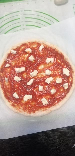 意大利披萨（冷发酵薄底）🇮🇹玛格丽特&萨拉米肠的做法 步骤13