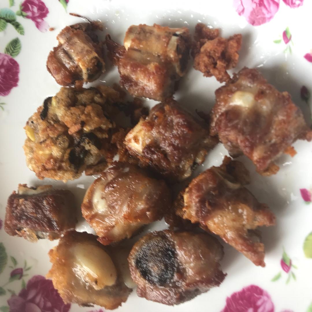 金牌蒜香排骨
