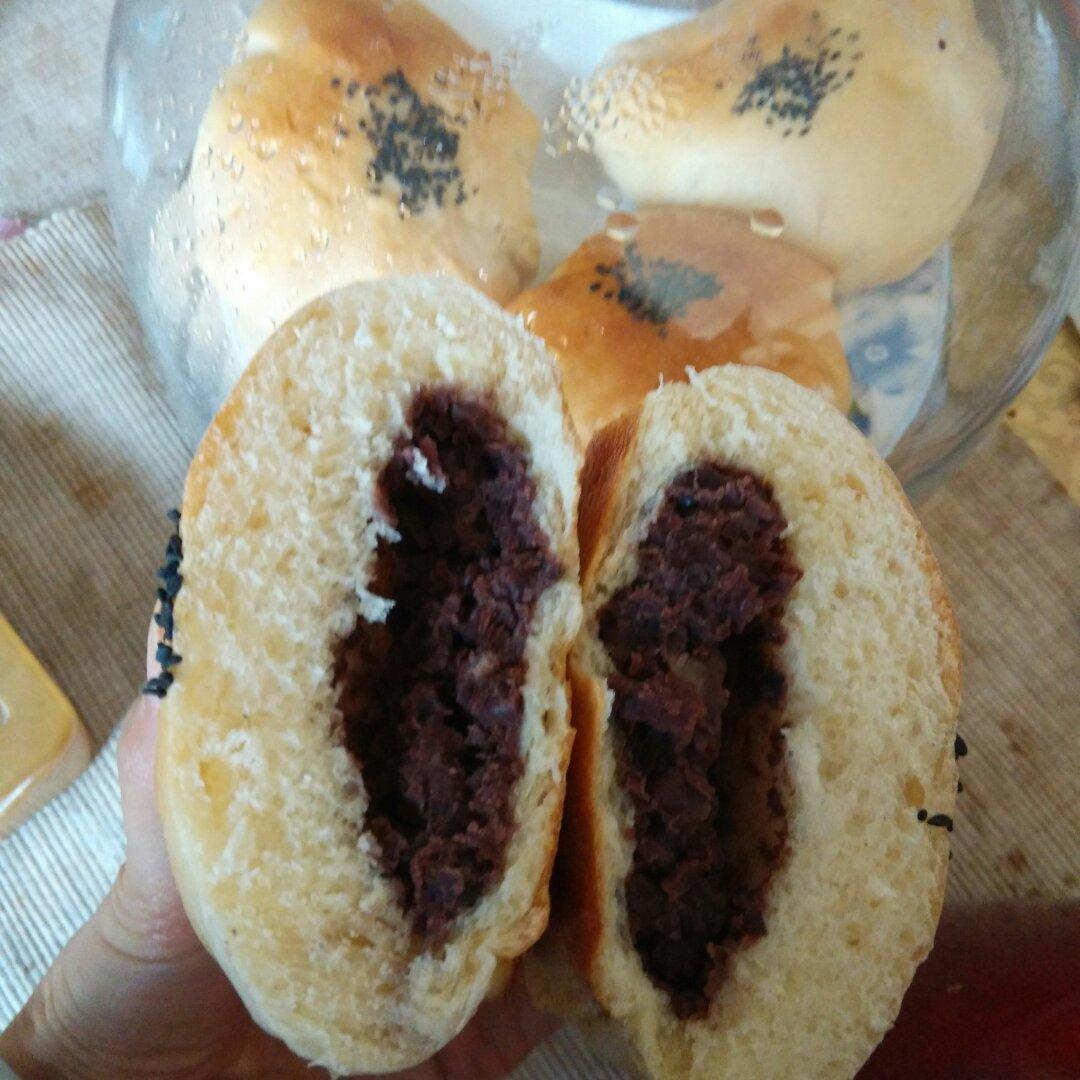 莲蓉红豆沙馅扇形面包