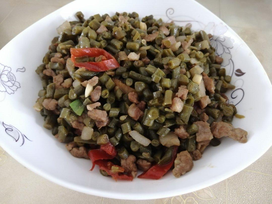 酸豆角炒肉末