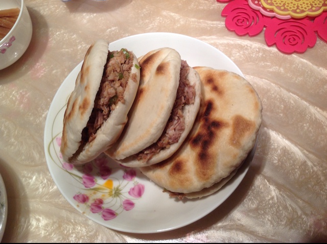 腊汁肉夹馍