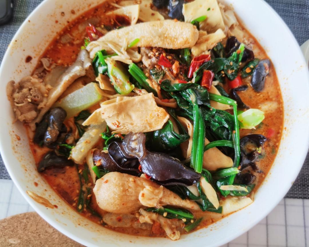 麻酱牛奶麻辣拌～冰箱菜消灭利器的做法