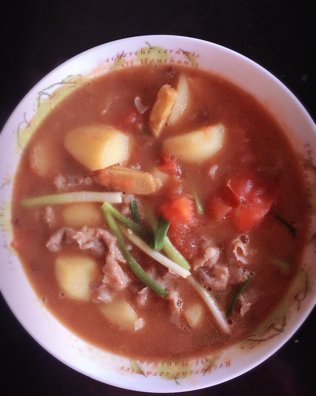 番茄土豆肥牛锅