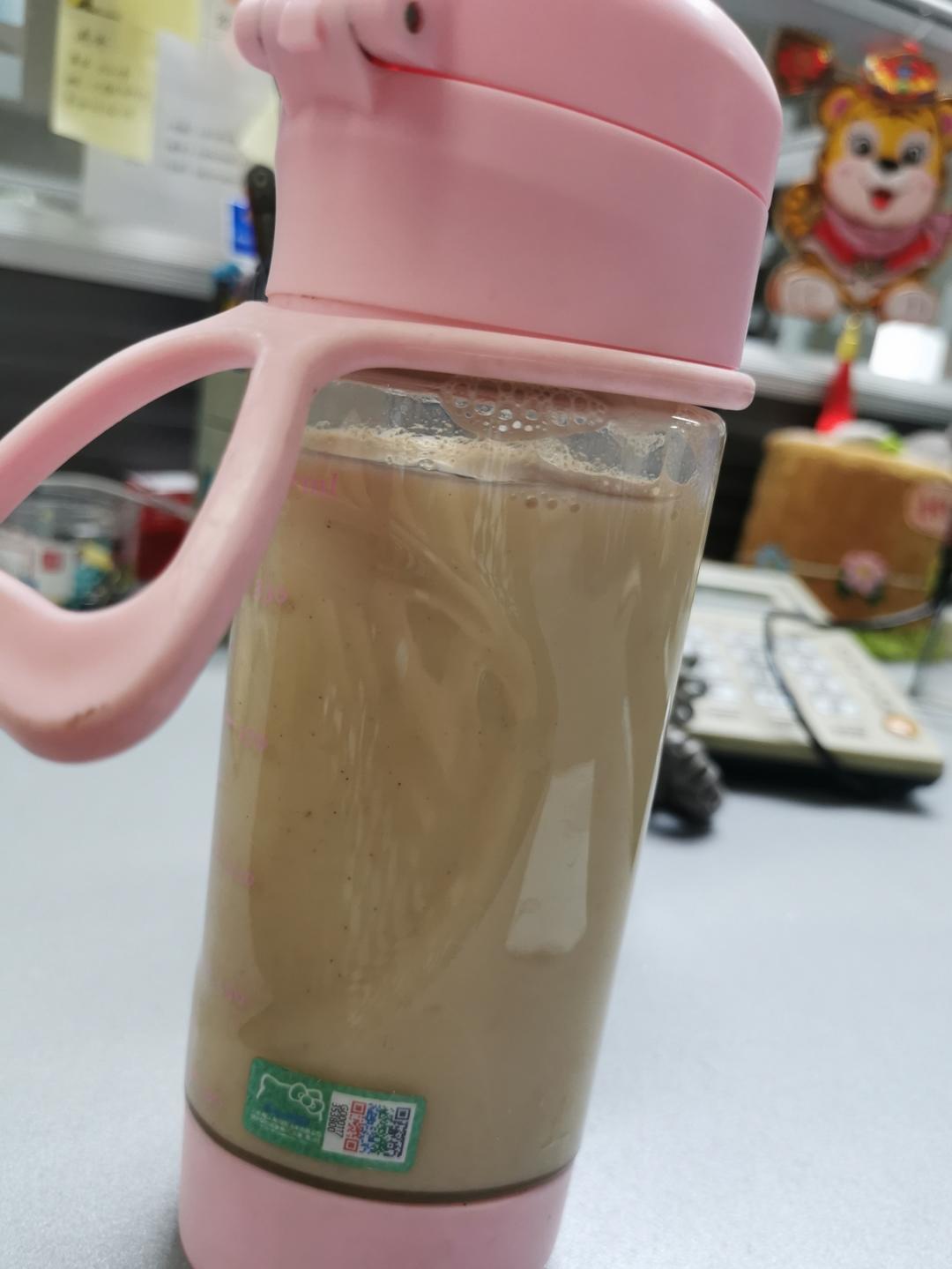 破壁机版 微甜的无渣红枣豆浆（4人份）内藏营养师推荐的最佳豆水比例，掌握以后你就无敌了！