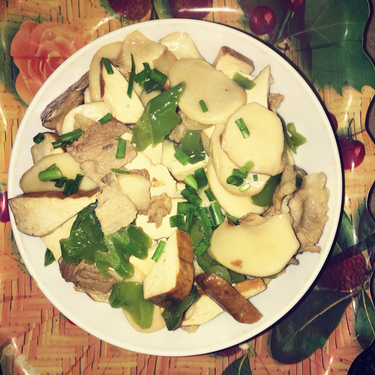 杏鲍菇青椒炒肉片（家常菜）