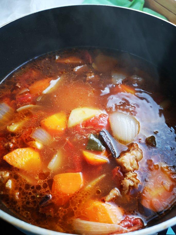 番茄土豆炖牛腩