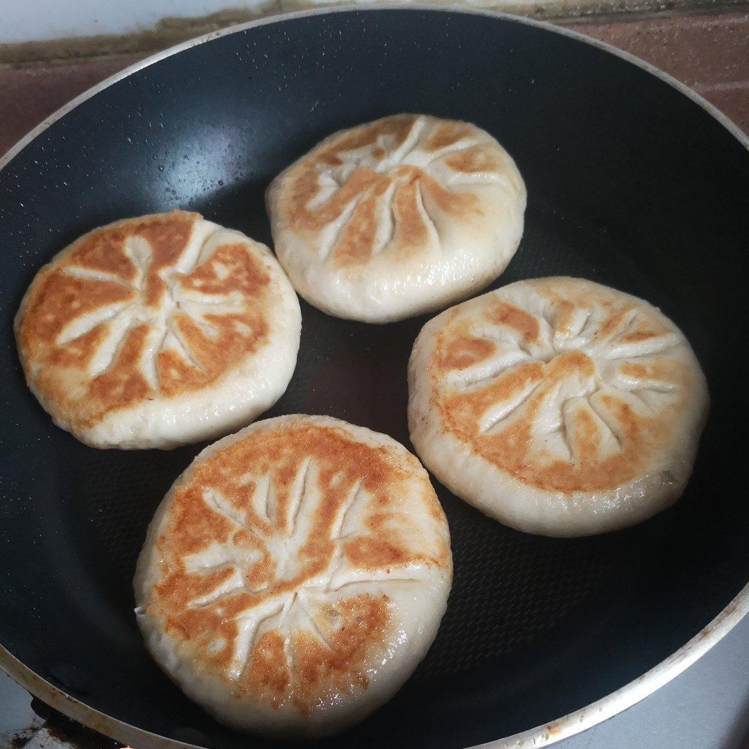 手机用户6362_23la做的胡萝卜白萝卜馅饼(发面烙饼)