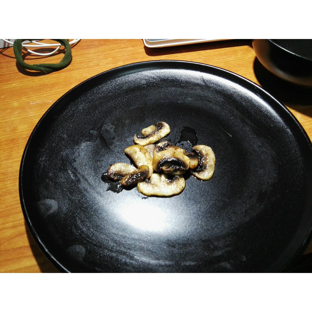 黄油蘑菇