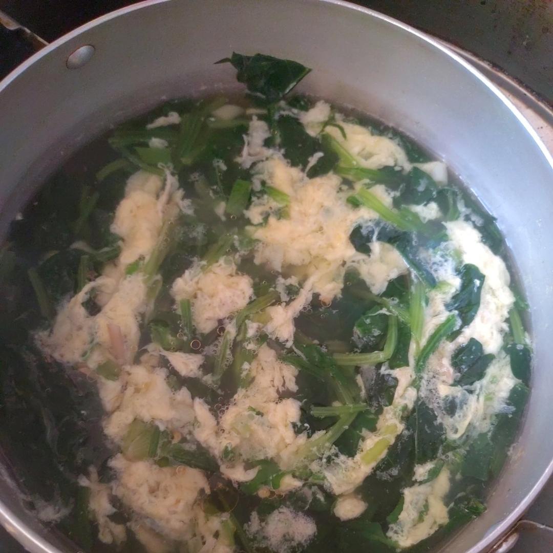 菠菜鸡蛋汤