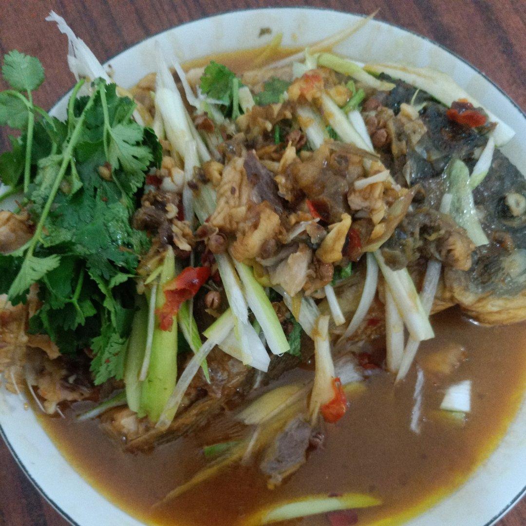 红烧鲤鱼
