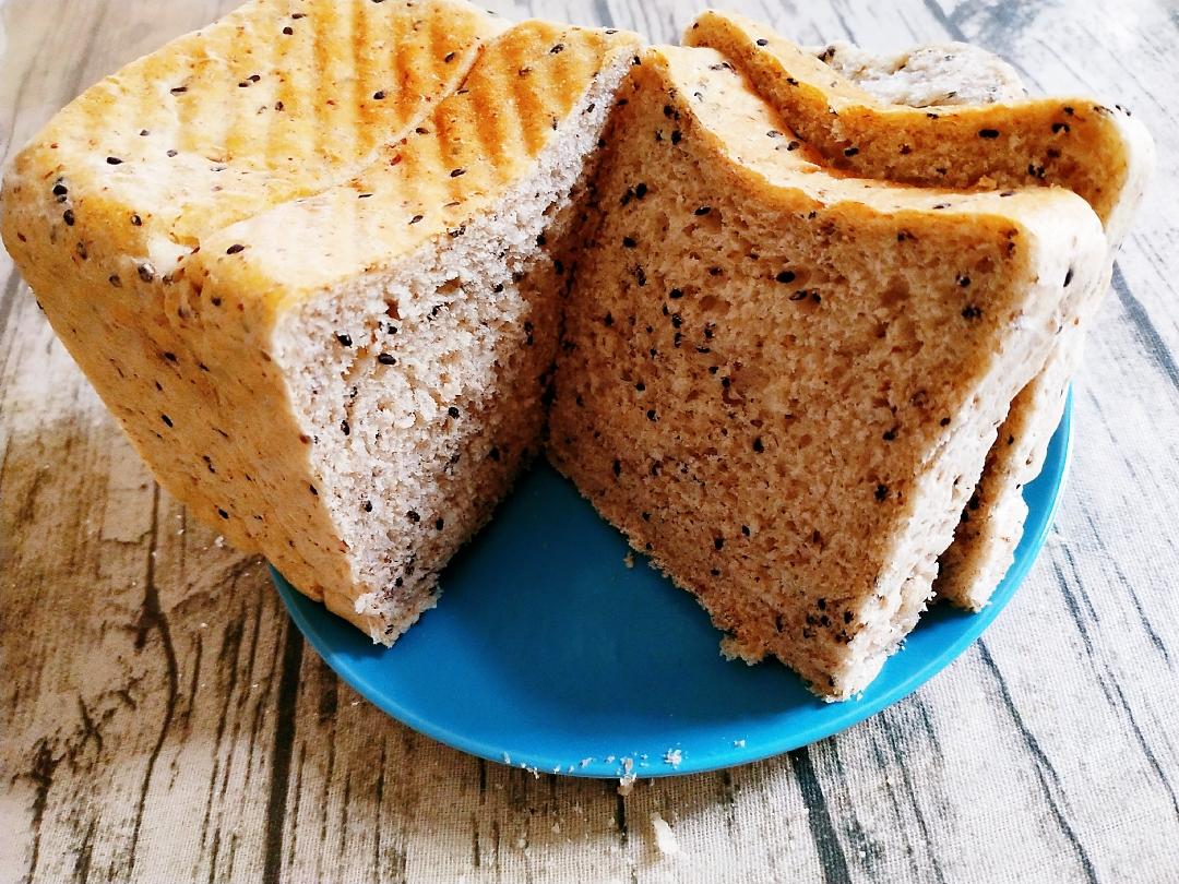 纯素亚麻籽芝麻吐司（免揉面）