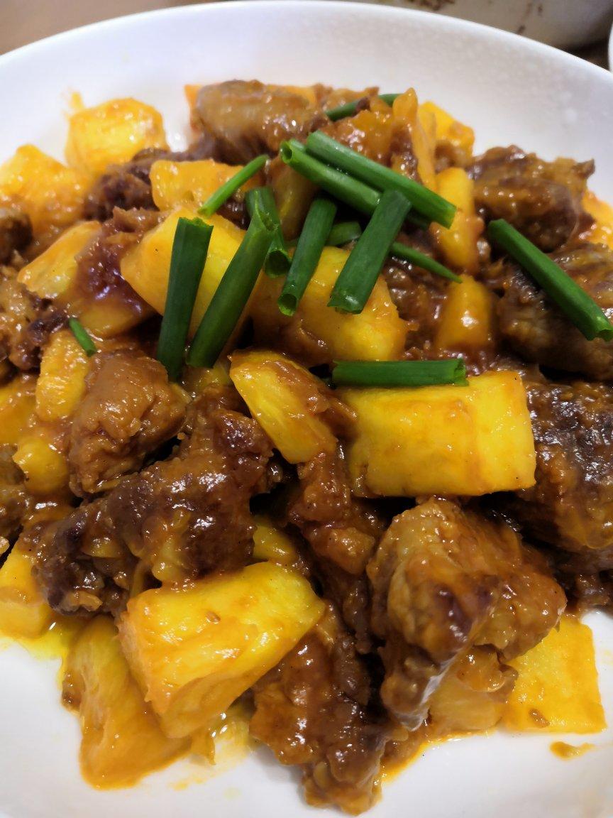 菠萝咕咾肉，咬一口不老的灵魂
