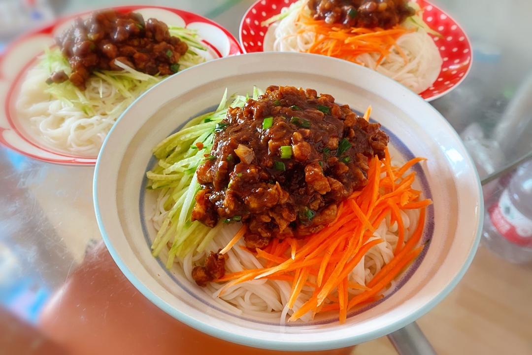 唯有爱与美食不可辜负