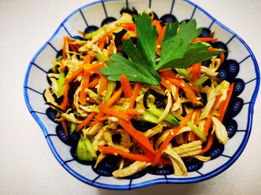 减脂餐：手撕鸡胸肉（无油无糖极简版）