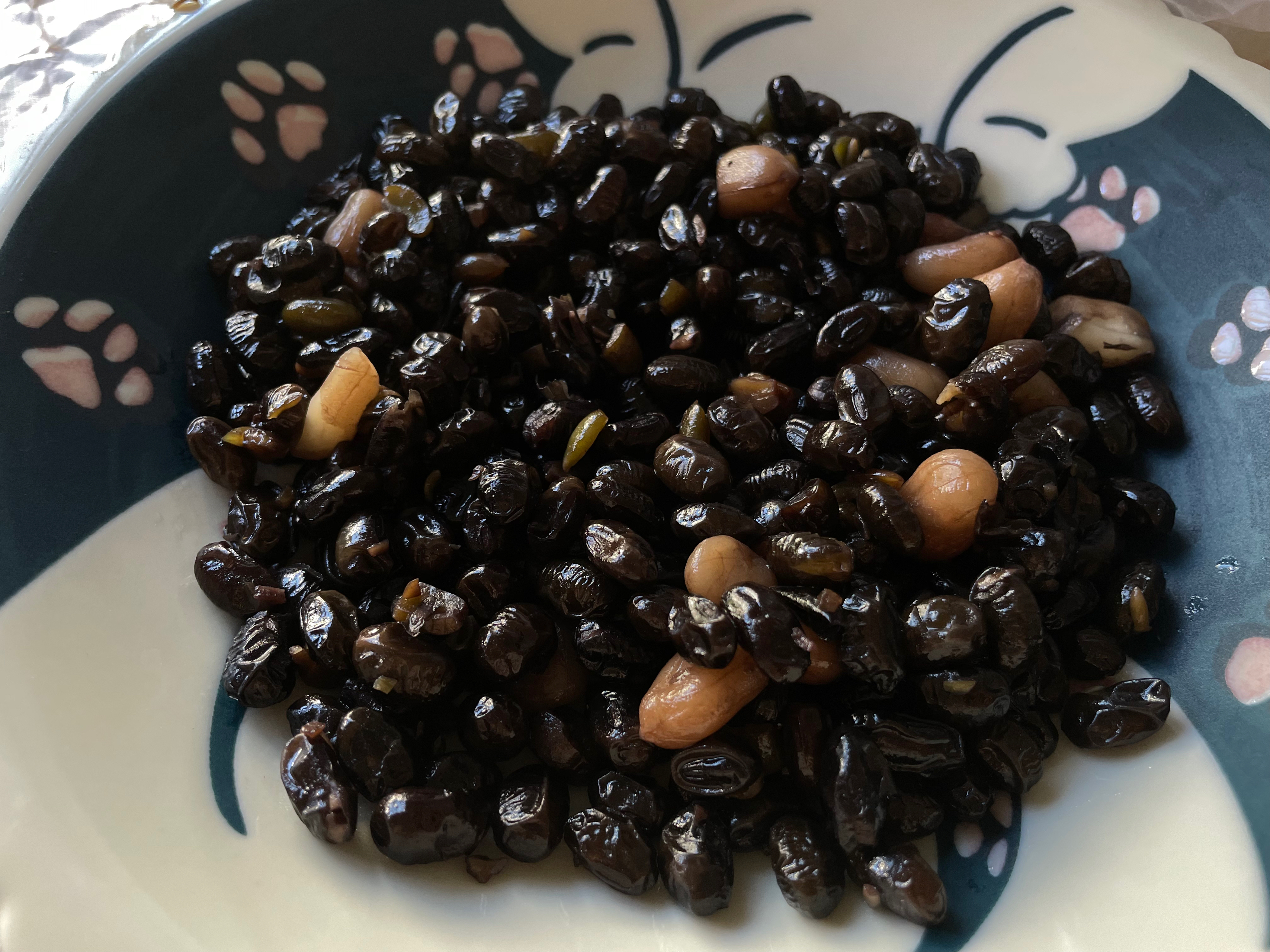 潮汕配菜：黑豆花生的做法